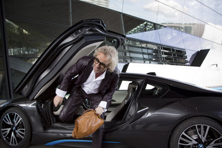 BMW i8 commercial launch
<br>Thomas Gottschalk BMW Welt München
<br>for BMW GROUP
